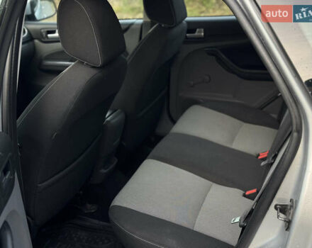 Сірий Форд Фокус, об'ємом двигуна 1.6 л та пробігом 270 тис. км за 5700 $, фото 8 на Automoto.ua