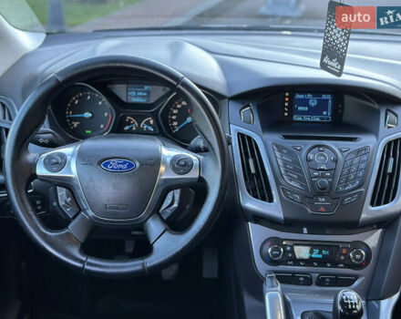 Сірий Форд Фокус, об'ємом двигуна 1.6 л та пробігом 235 тис. км за 7450 $, фото 43 на Automoto.ua