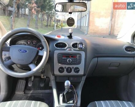 Сірий Форд Фокус, об'ємом двигуна 1.39 л та пробігом 105 тис. км за 5500 $, фото 3 на Automoto.ua