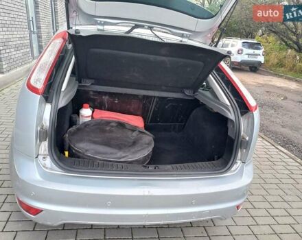 Серый Форд Фокус, объемом двигателя 1.4 л и пробегом 190 тыс. км за 5500 $, фото 8 на Automoto.ua