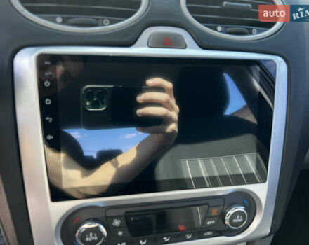 Сірий Форд Фокус, об'ємом двигуна 1.6 л та пробігом 274 тис. км за 7000 $, фото 15 на Automoto.ua