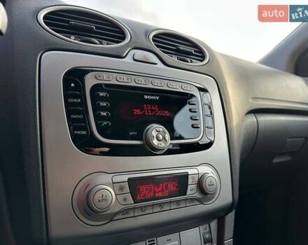 Серый Форд Фокус, объемом двигателя 2 л и пробегом 267 тыс. км за 5990 $, фото 21 на Automoto.ua