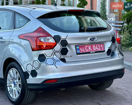 Сірий Форд Фокус, об'ємом двигуна 1.6 л та пробігом 235 тис. км за 7450 $, фото 29 на Automoto.ua