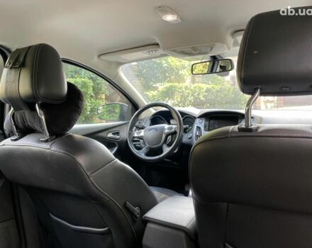 Серый Форд Фокус, объемом двигателя 2 л и пробегом 159 тыс. км за 8480 $, фото 24 на Automoto.ua