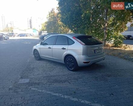 Серый Форд Фокус, объемом двигателя 1.39 л и пробегом 250 тыс. км за 4400 $, фото 5 на Automoto.ua