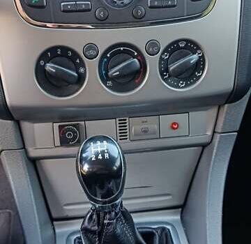 Серый Форд Фокус, объемом двигателя 1.6 л и пробегом 198 тыс. км за 7100 $, фото 17 на Automoto.ua