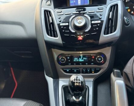 Серый Форд Фокус, объемом двигателя 1.6 л и пробегом 179 тыс. км за 4299 $, фото 14 на Automoto.ua