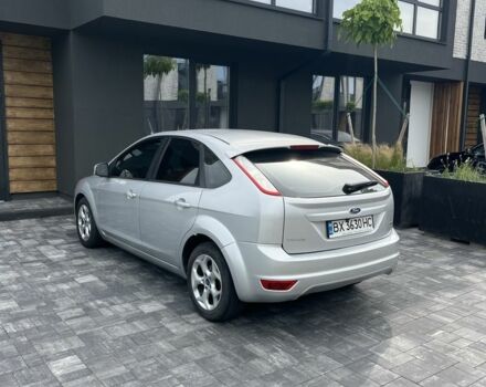 Серый Форд Фокус, объемом двигателя 1.6 л и пробегом 275 тыс. км за 6400 $, фото 4 на Automoto.ua