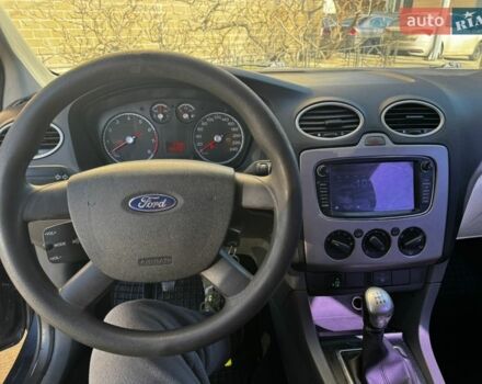 Серый Форд Фокус, объемом двигателя 1.39 л и пробегом 209 тыс. км за 4800 $, фото 24 на Automoto.ua