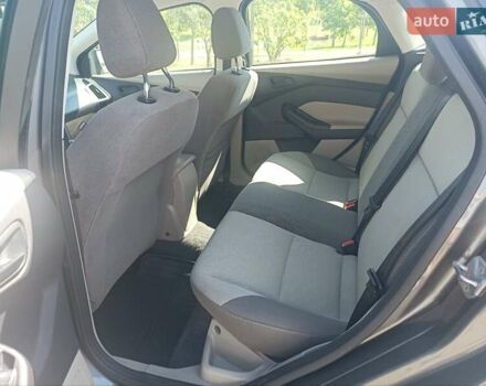 Сірий Форд Фокус, об'ємом двигуна 2 л та пробігом 197 тис. км за 7300 $, фото 8 на Automoto.ua