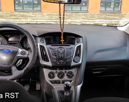 Сірий Форд Фокус, об'ємом двигуна 1.6 л та пробігом 252 тис. км за 7200 $, фото 4 на Automoto.ua