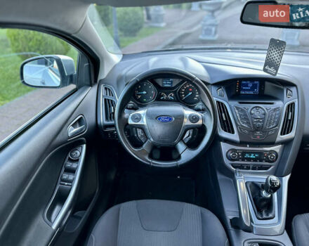 Сірий Форд Фокус, об'ємом двигуна 1.6 л та пробігом 235 тис. км за 7450 $, фото 44 на Automoto.ua