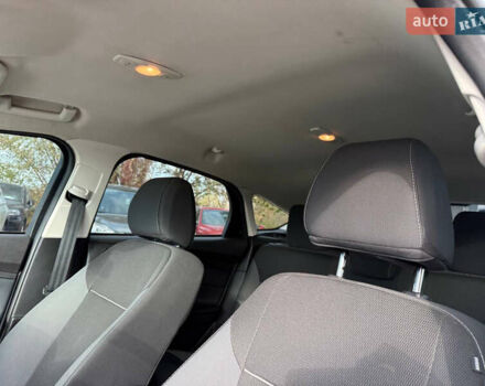 Серый Форд Фокус, объемом двигателя 2 л и пробегом 131 тыс. км за 6700 $, фото 16 на Automoto.ua