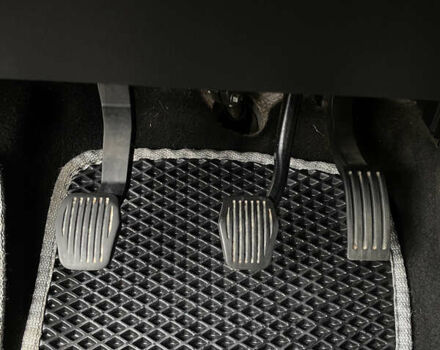 Серый Форд Фокус, объемом двигателя 1.6 л и пробегом 178 тыс. км за 7600 $, фото 29 на Automoto.ua