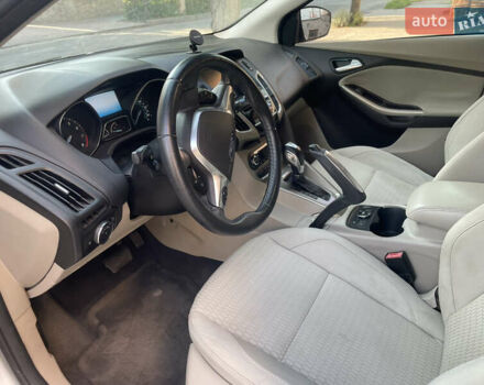 Форд Фокус 2012 у Золочів на Automoto.ua Сірий Форд Фокус, об'ємом двигуна 2.02 л та пробігом 146 тис. км за 7400 $, фото 6 на Automoto.ua