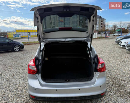 Серый Форд Фокус, объемом двигателя 2 л и пробегом 131 тыс. км за 6700 $, фото 26 на Automoto.ua