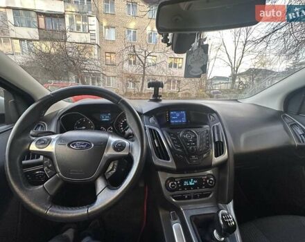 Серый Форд Фокус, объемом двигателя 1.56 л и пробегом 225 тыс. км за 8500 $, фото 18 на Automoto.ua