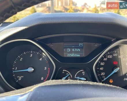 Серый Форд Фокус, объемом двигателя 1.56 л и пробегом 225 тыс. км за 8500 $, фото 10 на Automoto.ua