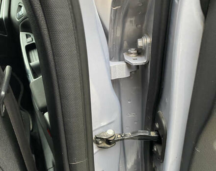 Серый Форд Фокус, объемом двигателя 1.6 л и пробегом 178 тыс. км за 7600 $, фото 22 на Automoto.ua