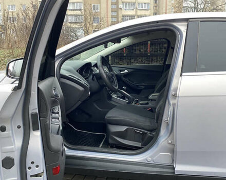 Серый Форд Фокус, объемом двигателя 1.6 л и пробегом 178 тыс. км за 7600 $, фото 12 на Automoto.ua