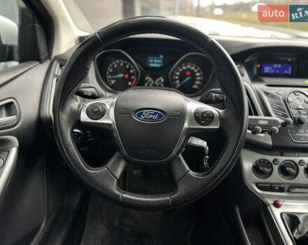 Сірий Форд Фокус, об'ємом двигуна 1.6 л та пробігом 249 тис. км за 7400 $, фото 11 на Automoto.ua