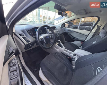 Форд Фокус 2012 у Полтаві на Automoto.ua Сірий Форд Фокус, об'ємом двигуна 2 л та пробігом 177 тис. км за 5700 $, фото 14 на Automoto.ua