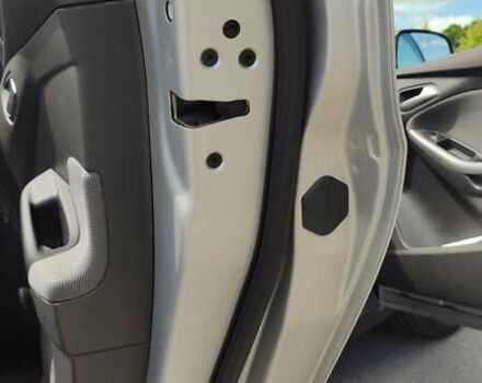 Сірий Форд Фокус, об'ємом двигуна 1.6 л та пробігом 249 тис. км за 6900 $, фото 46 на Automoto.ua