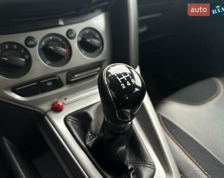 Сірий Форд Фокус, об'ємом двигуна 1.6 л та пробігом 249 тис. км за 7400 $, фото 14 на Automoto.ua