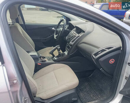 Серый Форд Фокус, объемом двигателя 1.6 л и пробегом 339 тыс. км за 5100 $, фото 8 на Automoto.ua