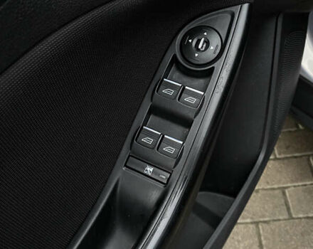 Серый Форд Фокус, объемом двигателя 1.6 л и пробегом 178 тыс. км за 7600 $, фото 28 на Automoto.ua