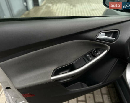 Сірий Форд Фокус, об'ємом двигуна 1.6 л та пробігом 249 тис. км за 7400 $, фото 9 на Automoto.ua