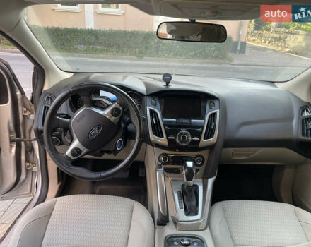 Форд Фокус 2012 у Золочів на Automoto.ua Сірий Форд Фокус, об'ємом двигуна 2.02 л та пробігом 146 тис. км за 7400 $, фото 7 на Automoto.ua