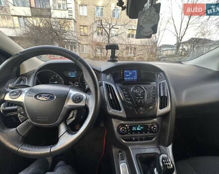 Серый Форд Фокус, объемом двигателя 1.56 л и пробегом 225 тыс. км за 8500 $, фото 17 на Automoto.ua