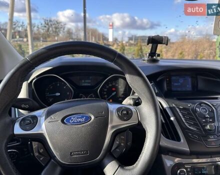 Серый Форд Фокус, объемом двигателя 1.56 л и пробегом 225 тыс. км за 8500 $, фото 11 на Automoto.ua