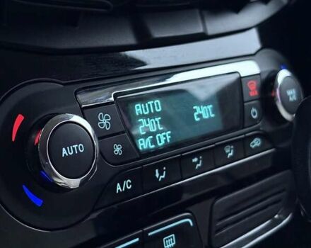 Серый Форд Фокус, объемом двигателя 0 л и пробегом 131 тыс. км за 7500 $, фото 28 на Automoto.ua