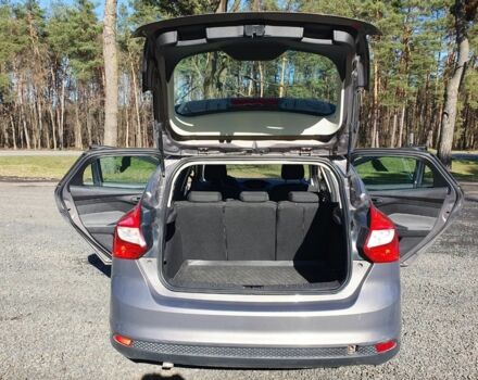 Серый Форд Фокус, объемом двигателя 1.6 л и пробегом 198 тыс. км за 7700 $, фото 4 на Automoto.ua