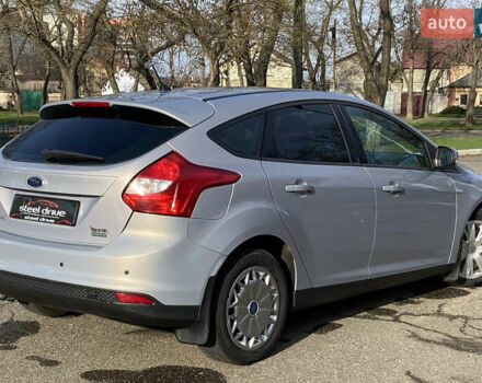 Серый Форд Фокус, объемом двигателя 1 л и пробегом 228 тыс. км за 6799 $, фото 4 на Automoto.ua