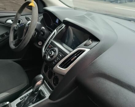 Серый Форд Фокус, объемом двигателя 2 л и пробегом 319 тыс. км за 4250 $, фото 5 на Automoto.ua