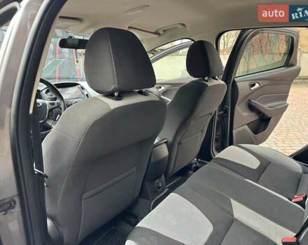 Серый Форд Фокус, объемом двигателя 2 л и пробегом 178 тыс. км за 6450 $, фото 42 на Automoto.ua