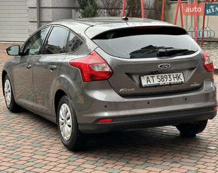 Серый Форд Фокус, объемом двигателя 2 л и пробегом 178 тыс. км за 6450 $, фото 2 на Automoto.ua