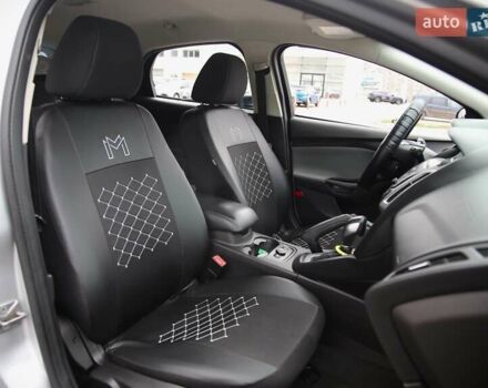 Сірий Форд Фокус, об'ємом двигуна 2 л та пробігом 163 тис. км за 7600 $, фото 9 на Automoto.ua