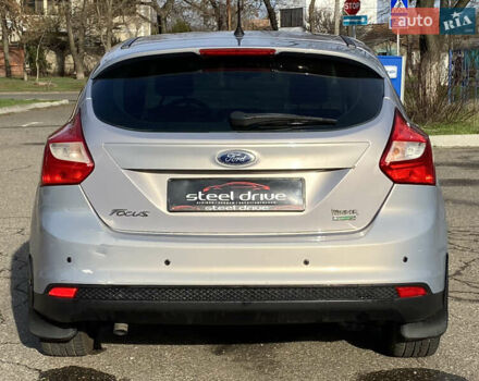 Серый Форд Фокус, объемом двигателя 1 л и пробегом 228 тыс. км за 6799 $, фото 5 на Automoto.ua