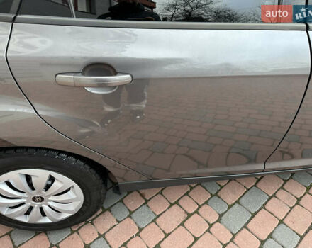 Серый Форд Фокус, объемом двигателя 2 л и пробегом 178 тыс. км за 6450 $, фото 99 на Automoto.ua