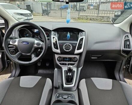 Серый Форд Фокус, объемом двигателя 1 л и пробегом 80 тыс. км за 7900 $, фото 12 на Automoto.ua