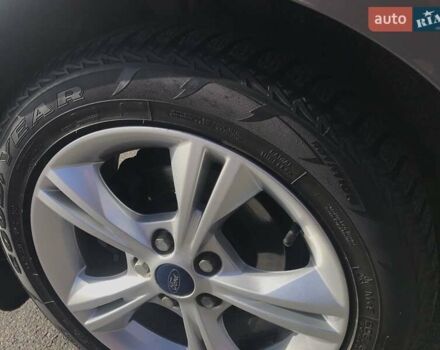 Форд Фокус 2013 в Киеве на Automoto.ua Серый Форд Фокус, объемом двигателя 1 л и пробегом 70 тыс. км за 6900 $, фото 5 на Automoto.ua