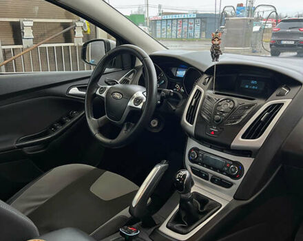 Серый Форд Фокус, объемом двигателя 1 л и пробегом 126 тыс. км за 6500 $, фото 4 на Automoto.ua