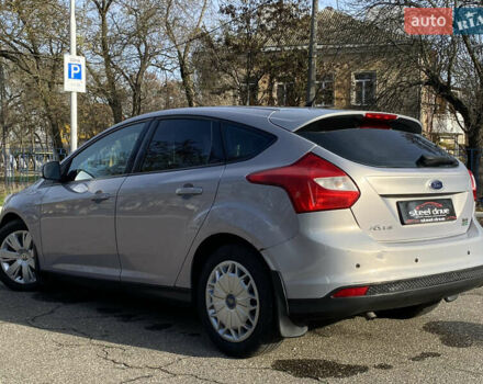 Серый Форд Фокус, объемом двигателя 1 л и пробегом 228 тыс. км за 6799 $, фото 6 на Automoto.ua