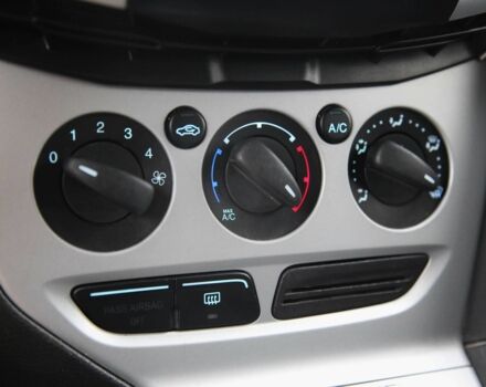 Сірий Форд Фокус, об'ємом двигуна 2 л та пробігом 163 тис. км за 7600 $, фото 17 на Automoto.ua