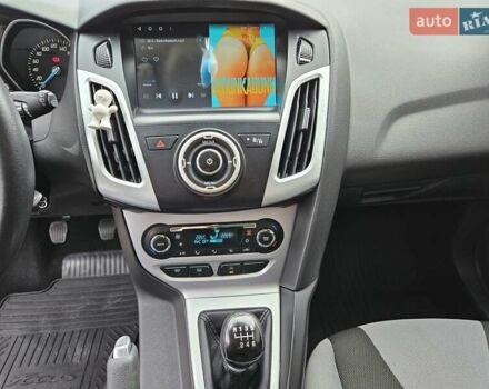 Серый Форд Фокус, объемом двигателя 1 л и пробегом 80 тыс. км за 7900 $, фото 14 на Automoto.ua