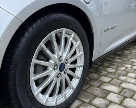 Серый Форд Фокус, объемом двигателя 0 л и пробегом 131 тыс. км за 7500 $, фото 13 на Automoto.ua